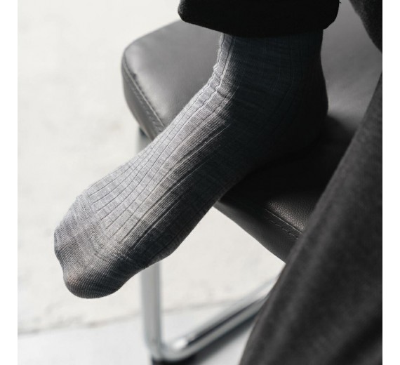 Lysegrå uldsokker til mænd, str. 41-43